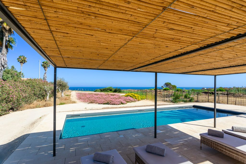 Villa Bellamare Sicily OliversTravels 1