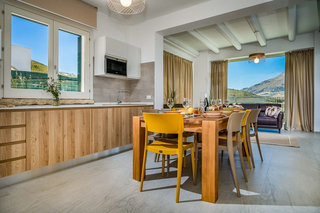 I Fenici Sicily OliversTravels 4