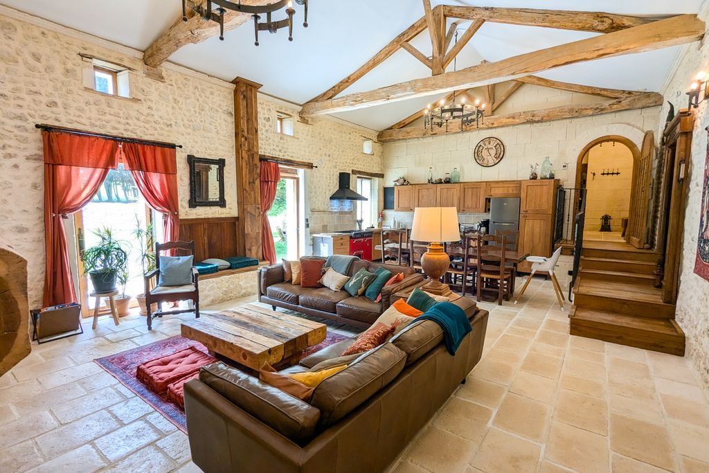 Manoir des Fables Aquitane OliversTravels 3