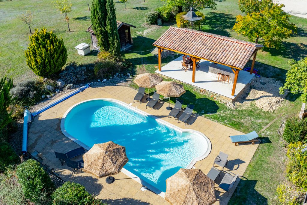 Manoir des Vignes Dorées PF OliversTravels 2