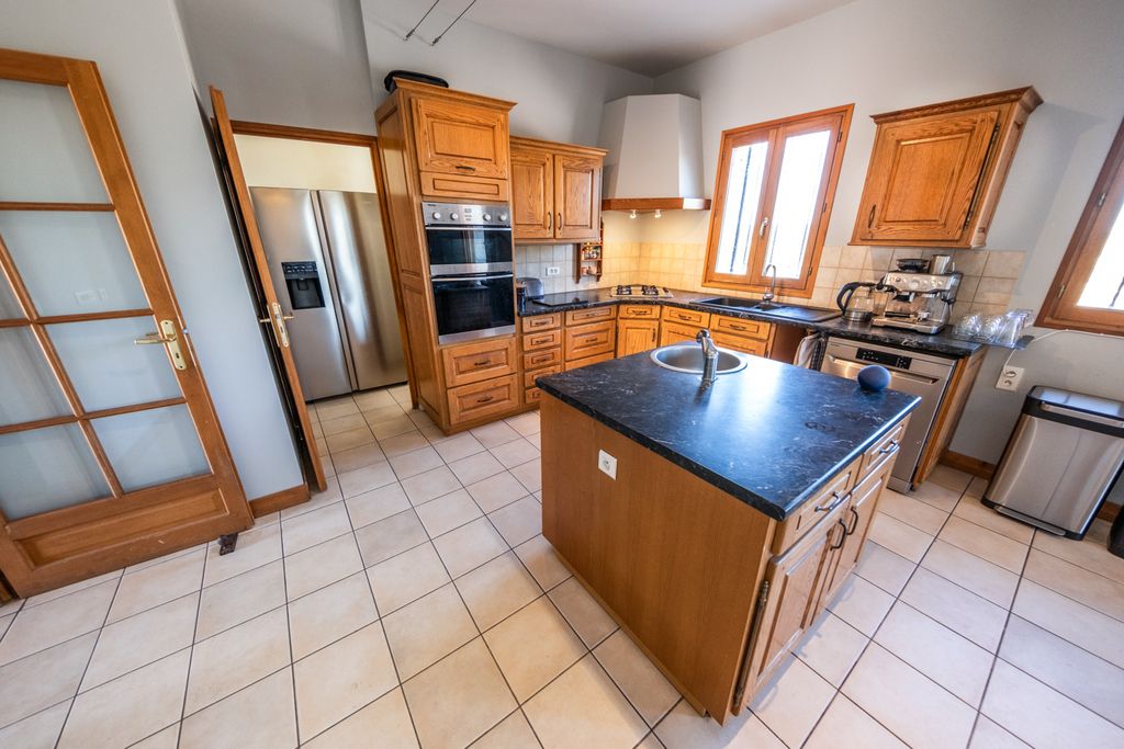 Manoir des Vignes Dorées PF OliversTravels 5