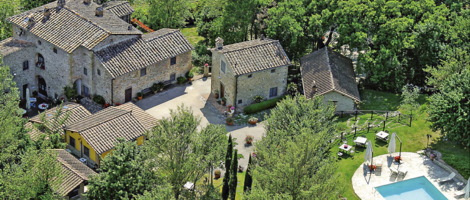 001 villa il gufo central italy olivers travels desktop center
