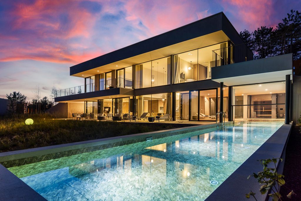 Mirna Uvala Istria OliversTravels 1