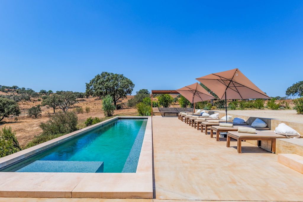 Colina Verde Lisbon Coast OliversTravels 1