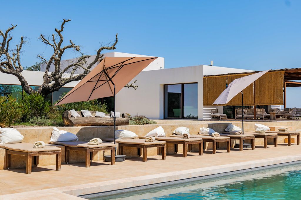 Colina Verde Lisbon Coast OliversTravels 2