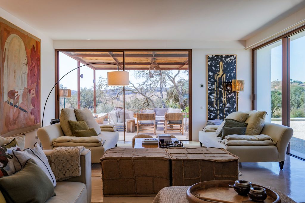 Colina Verde Lisbon Coast OliversTravels 3