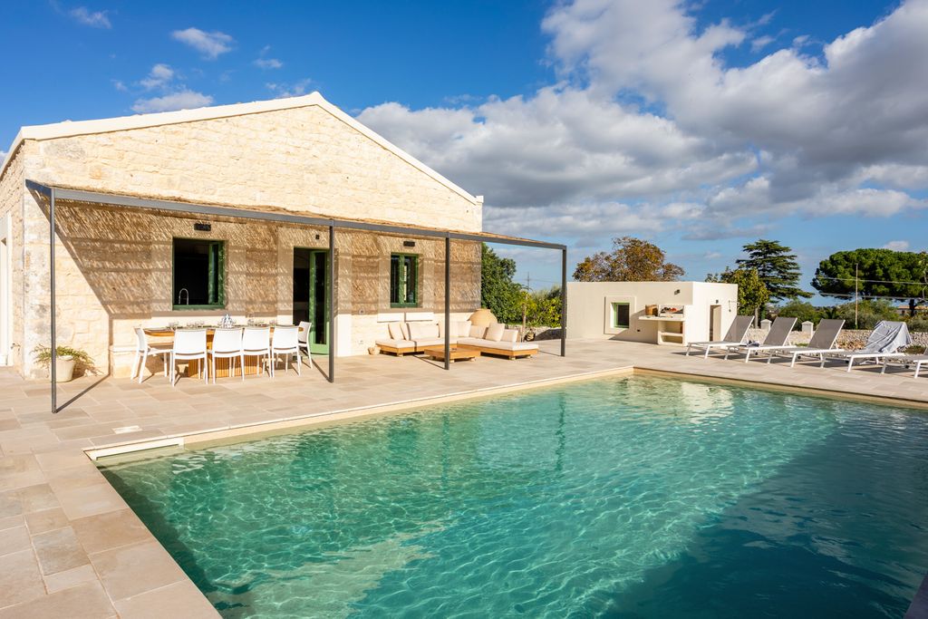 Villa Camarina Sicily OliversTravels 1