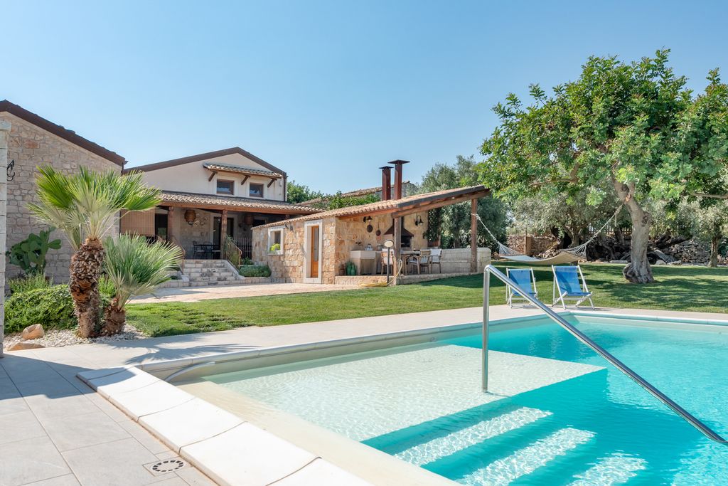 Villa Iblea Sicily OliversTravels 1