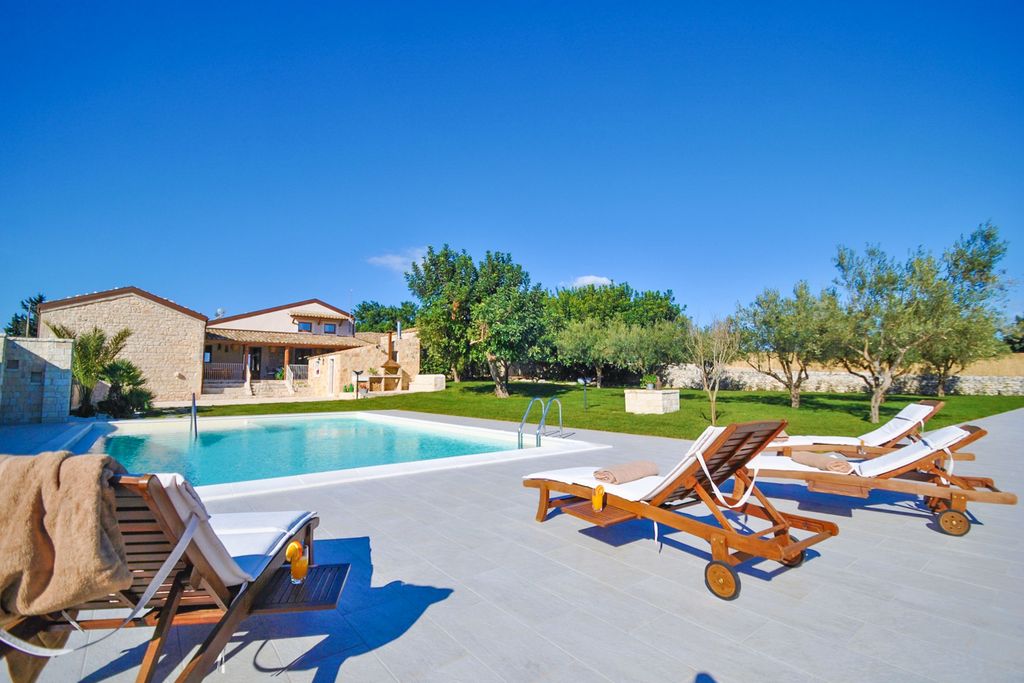 Villa Iblea Sicily OliversTravels 2