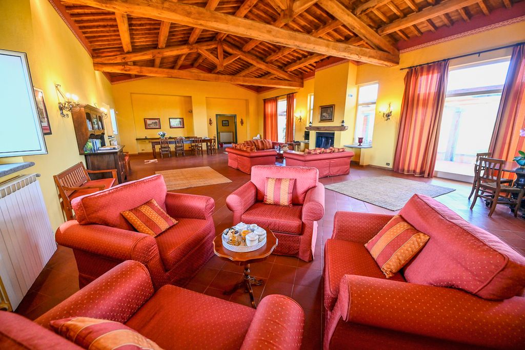 Villa Faruffini Lazio Olivers Travels3