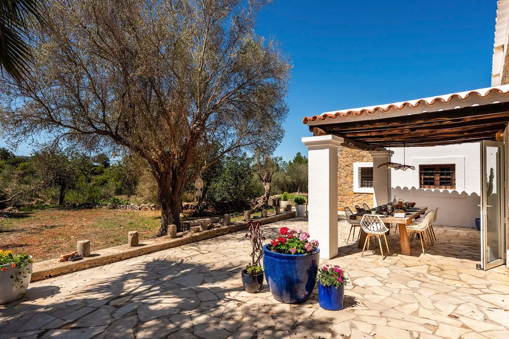 Villa Sant Agnes Ibiza OliversTravels 3