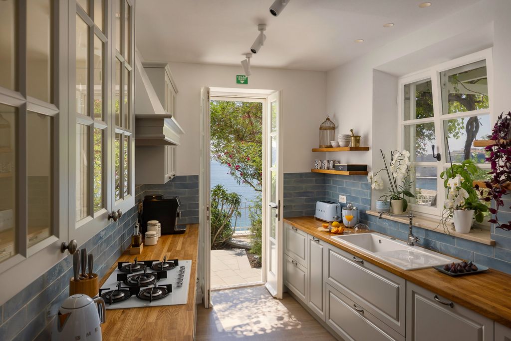 Seabreeze Escape Dubrovnik OliversTravels 4