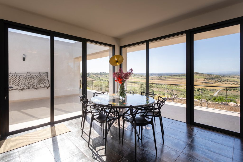 Villa Eccelsa Sicily OliversTravels 4