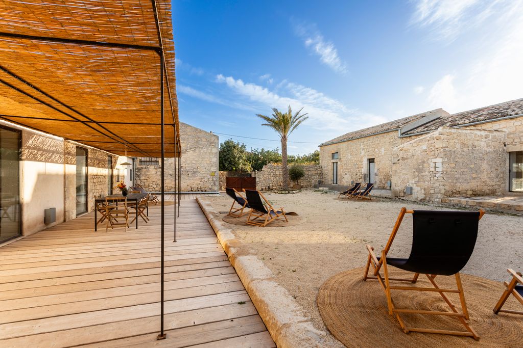 Villa Mandarino Sicily OliversTravels 3