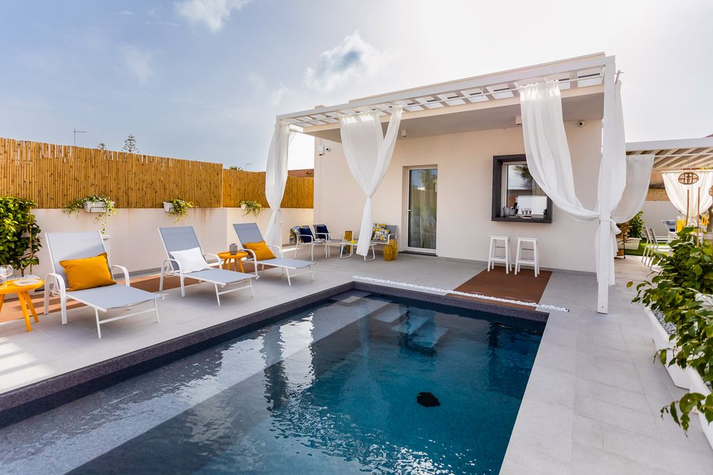 Villa Vivere Sicily OliversTravels 1