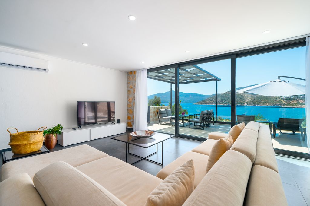 Komurluk Sunset Kalkan OliversTravels 4