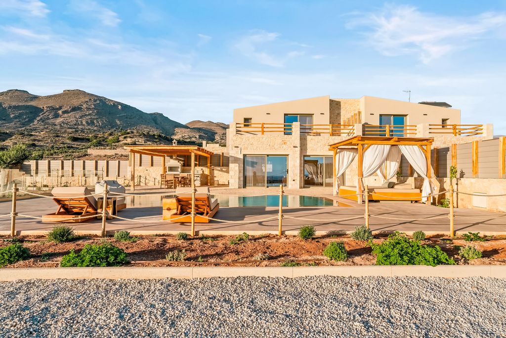 Villa Honeycombe Crete OliversTravels 1