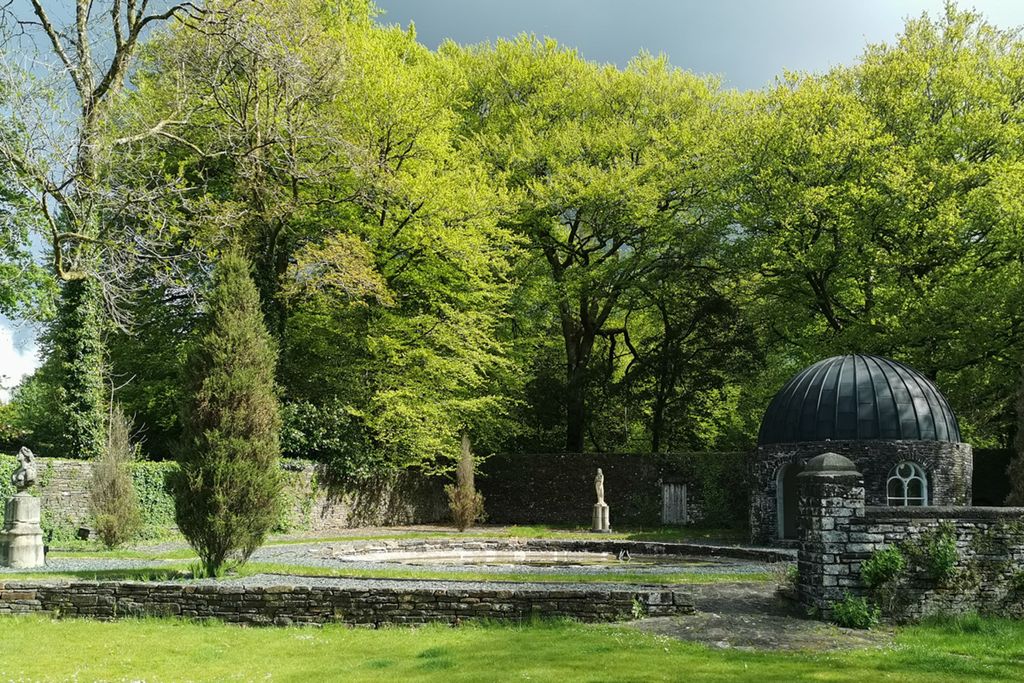 Pendragon Manor Wales Olivers Travels 2