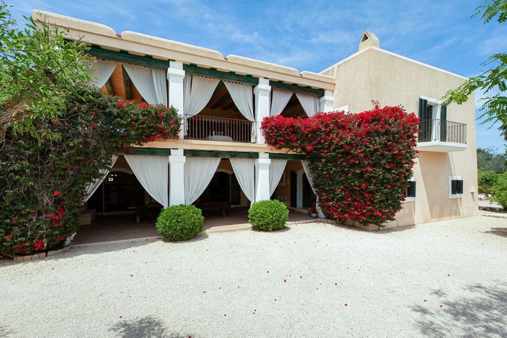 Can Ibiza Campo OliversTravels 15