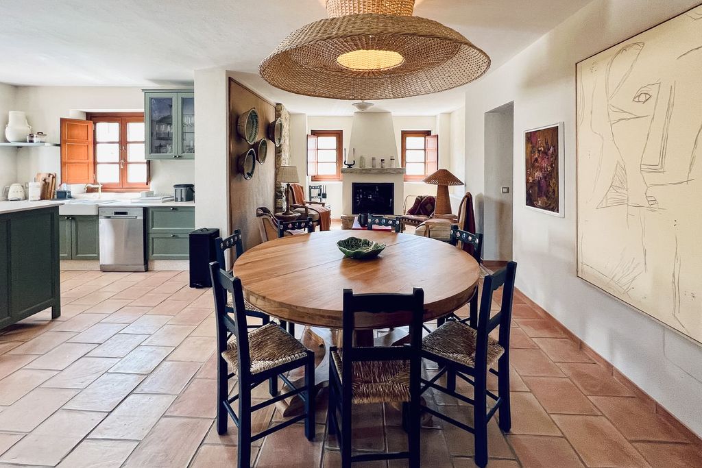 Finca Vegachi Andalucia Olivers Travels 03