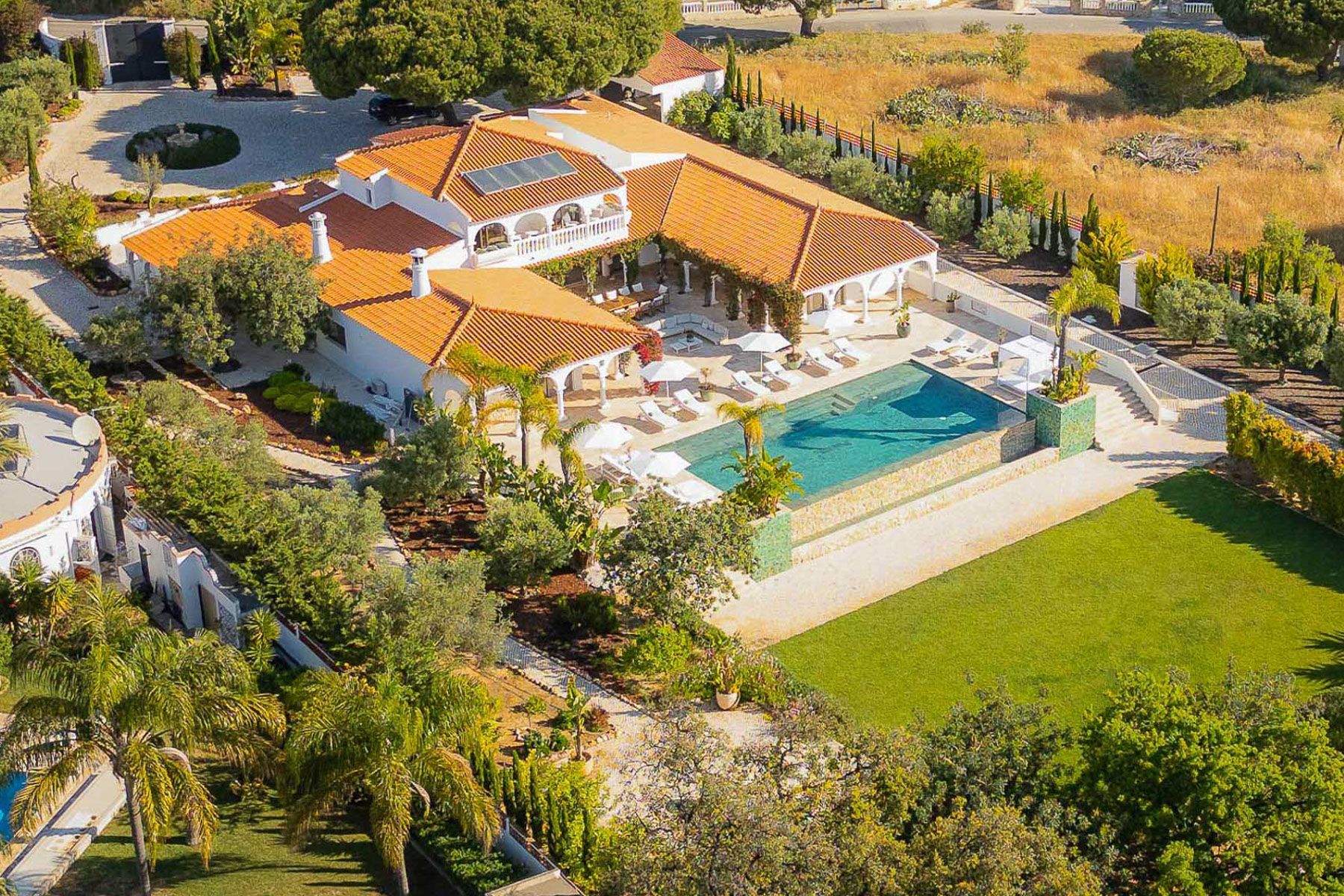 Casa Elegantia