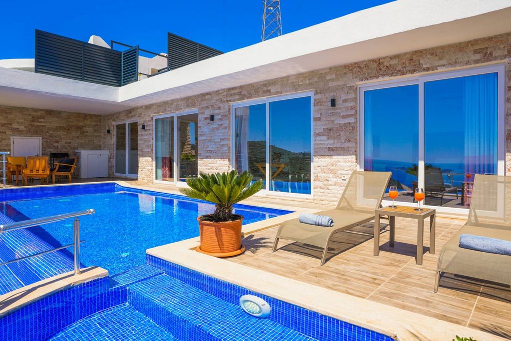 Villa Karanfil Kalkan OliversTravels 1