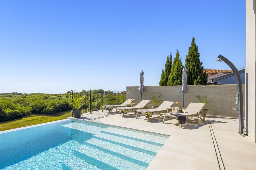 Villa Vista Imperia Istria OliversTravels 2