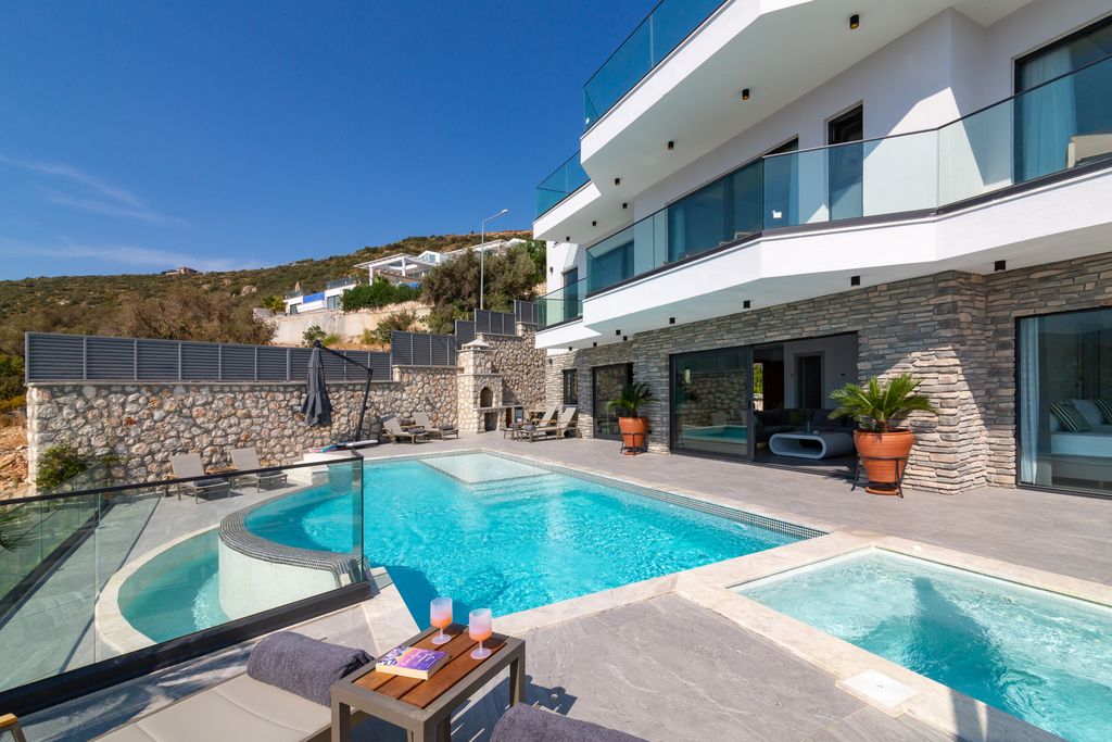 Silver Leaves Kalkan OliversTravels 3