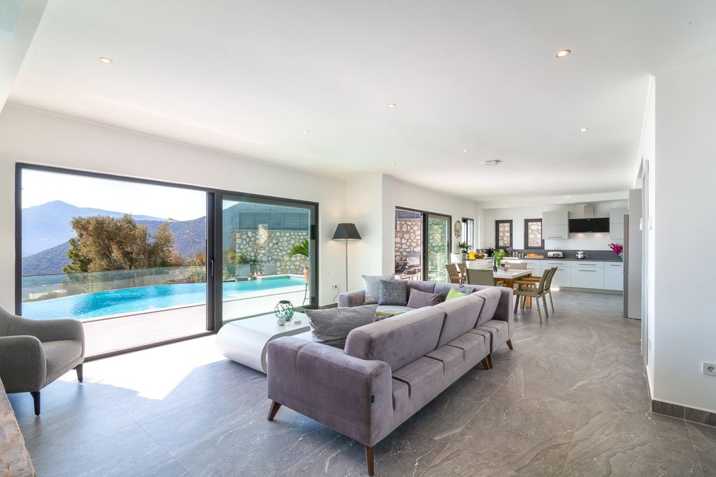 Silver Leaves Kalkan OliversTravels 4