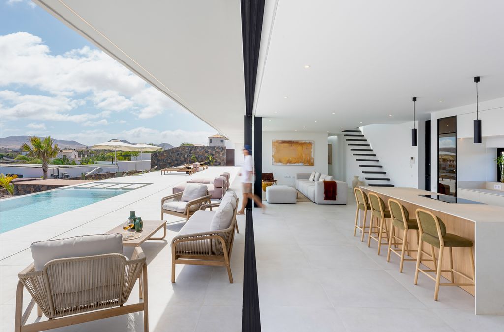 Villa Majanicho OliversTravels 5