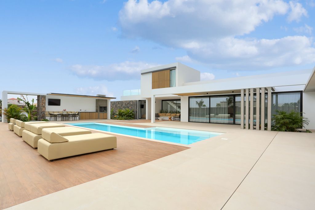 Villa Calderon Hondo OliversTravels 1