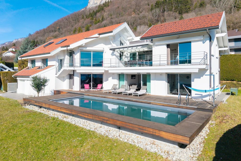 Villa Veyrier Du Lac LM OliversTravels 1