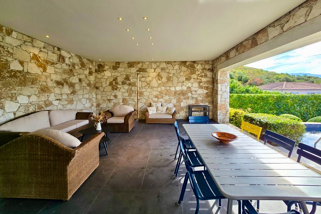 Maison Spinelli CH Olivers Travels 4