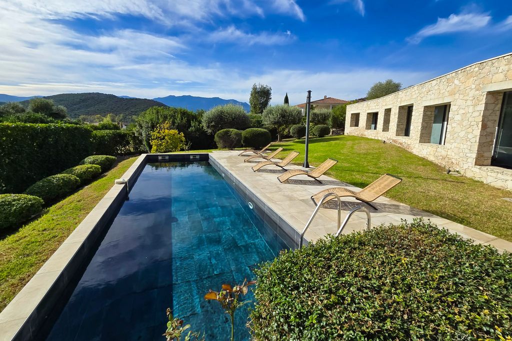 Maison Spinelli CH Olivers Travels 5
