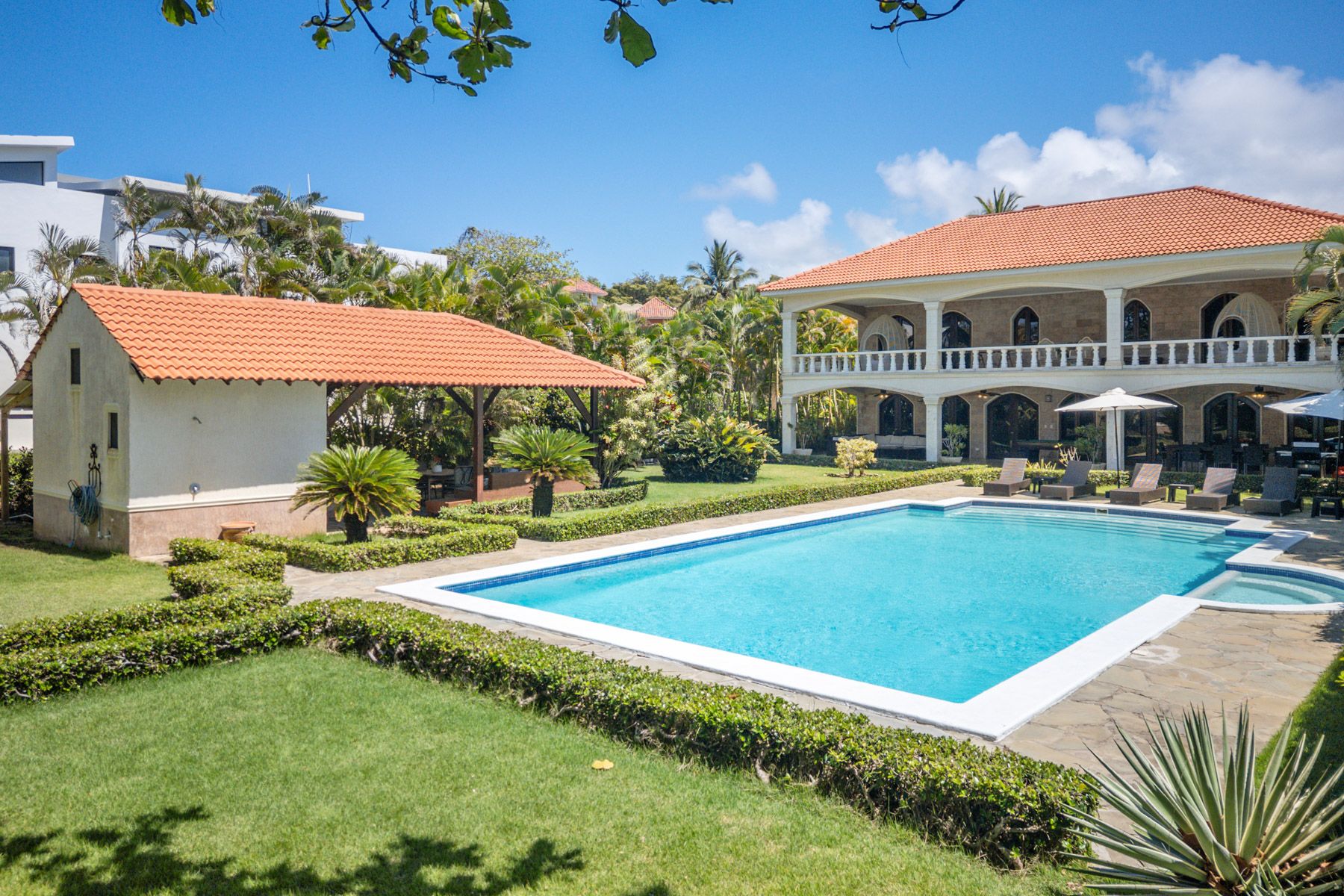 Villa ID-26169