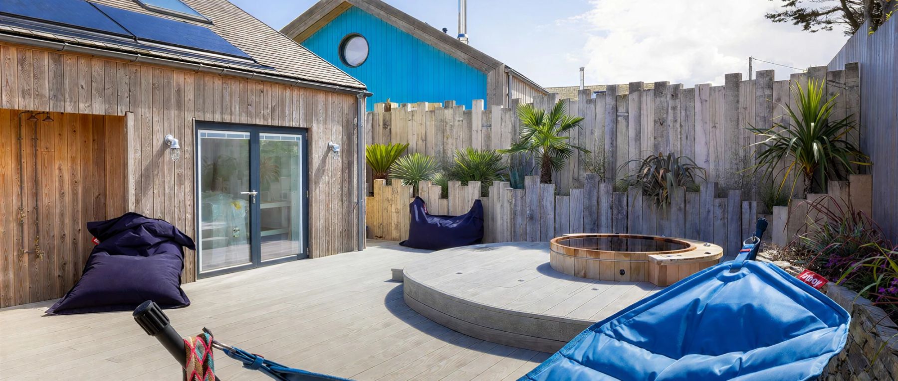 001 the beach hut england olivers travels desktop center