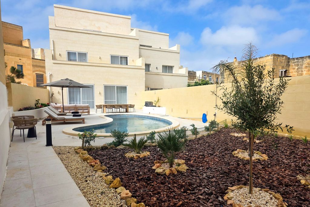 Gozo Sun Deck Malta OliversTravels 1