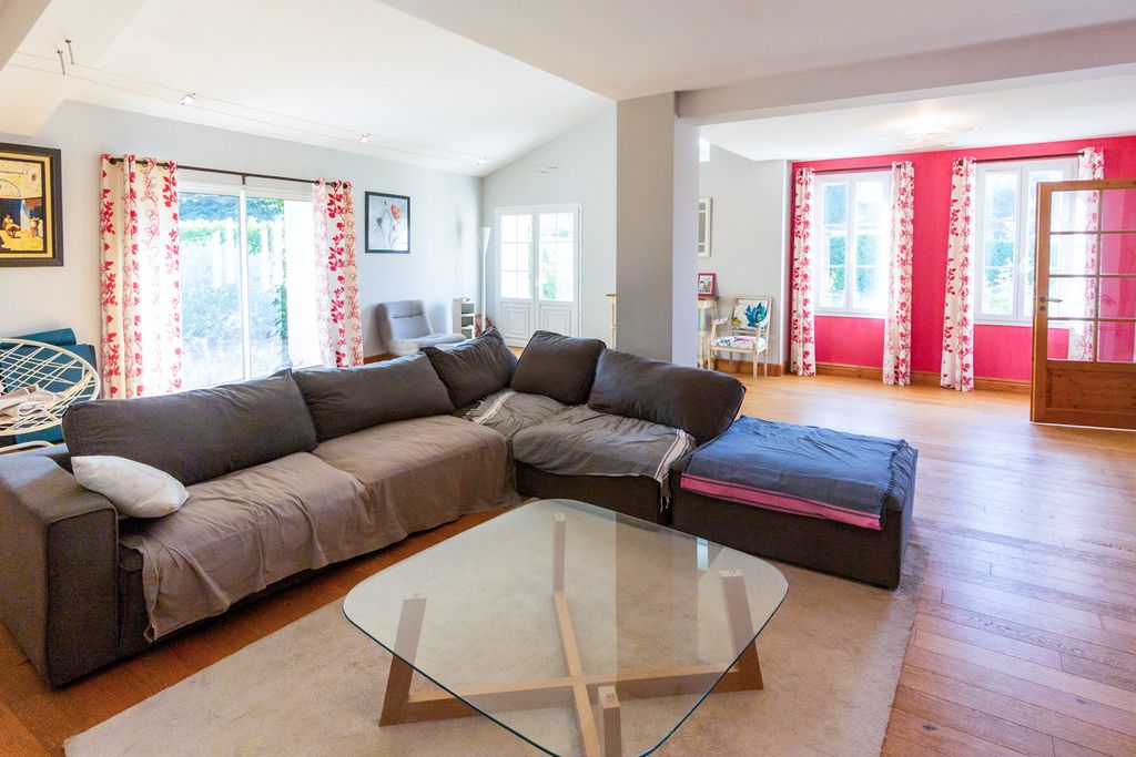 Maison Leybornia PF OliversTravels 3