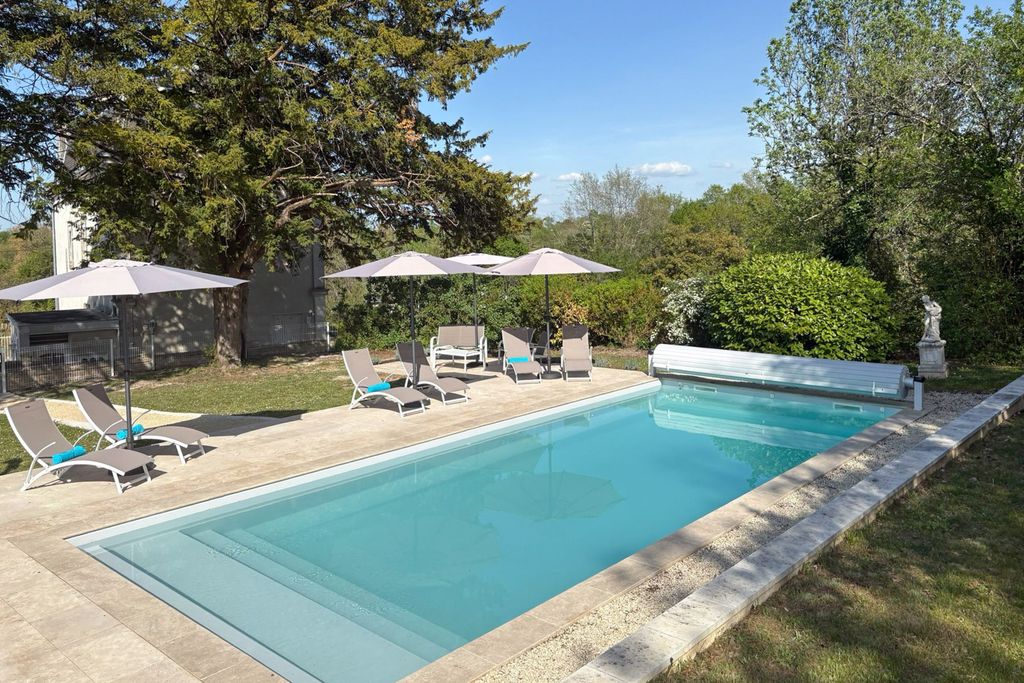 Chateau Briand PF OliversTravels 2
