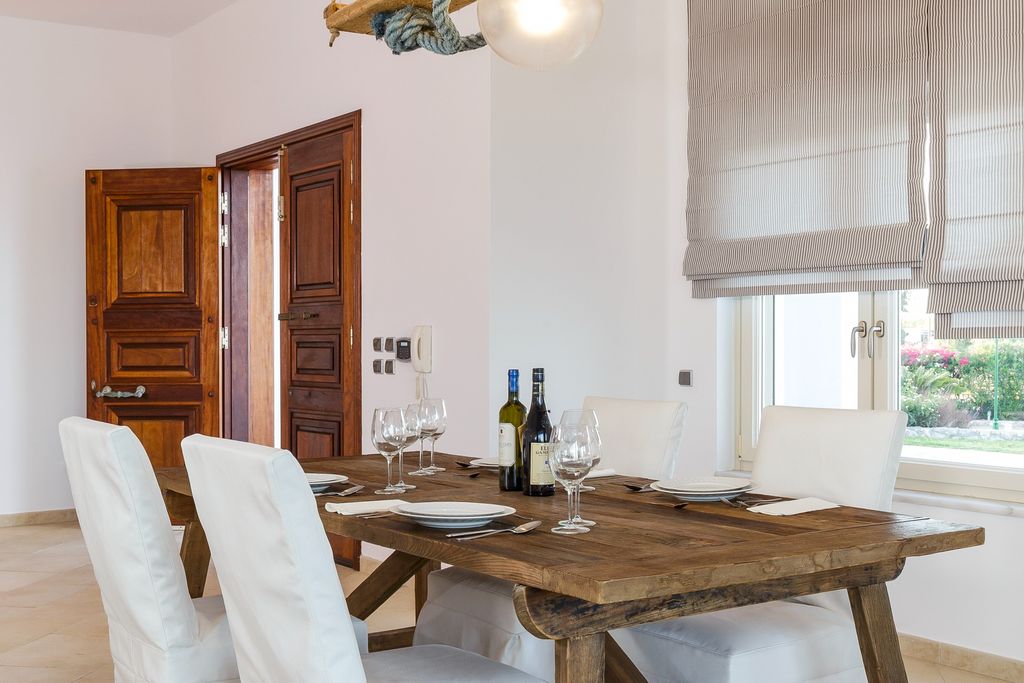 Villa Seaglass Rhodes OliversTravels 4