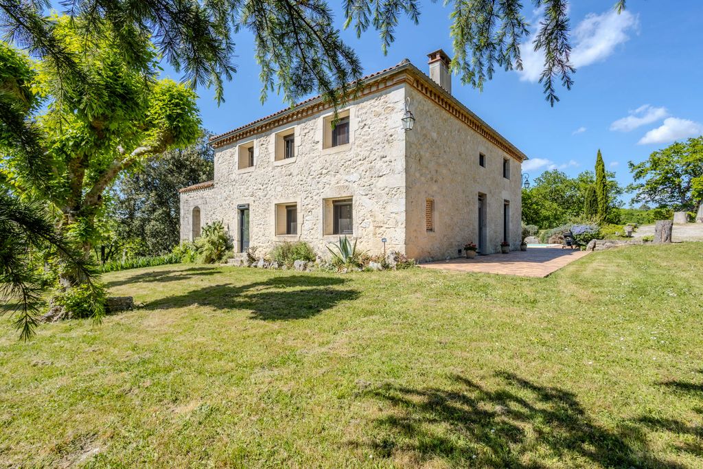 Maison des Combes PF Olivers Travels 2