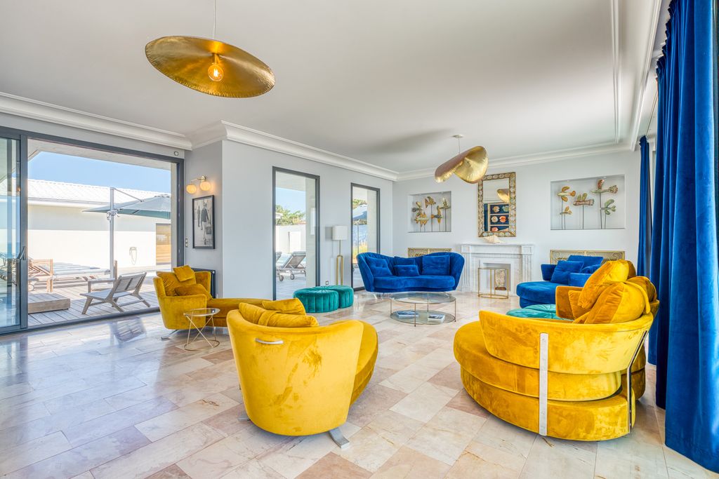 Villa La Corniche France OliversTravels 4