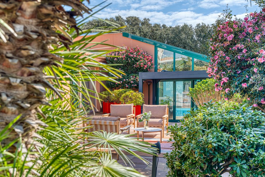 Villa du Soleil Couchant France OliversTravels 1