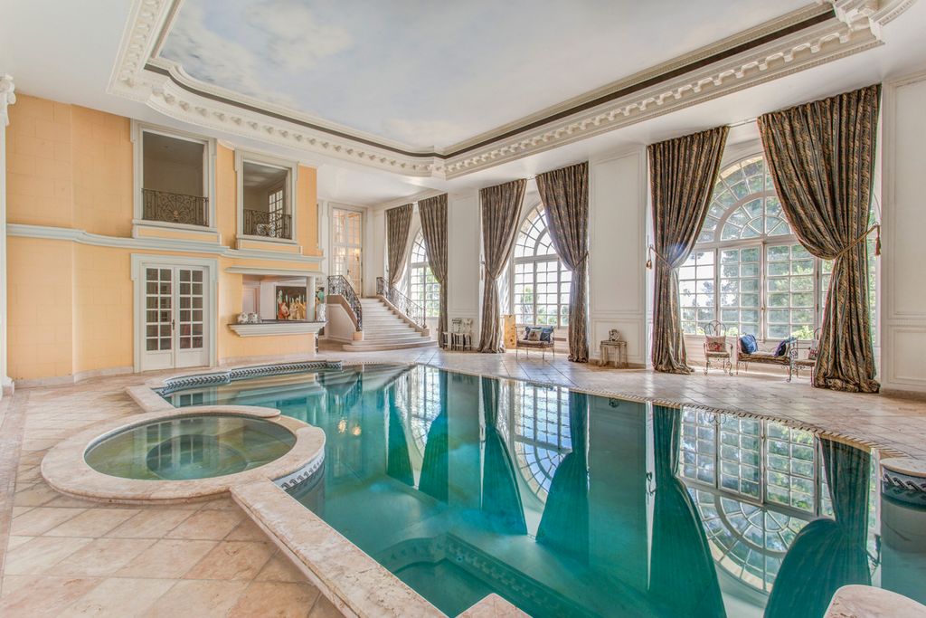 Chateau de la Victoire French Riviera Olivers Travels2