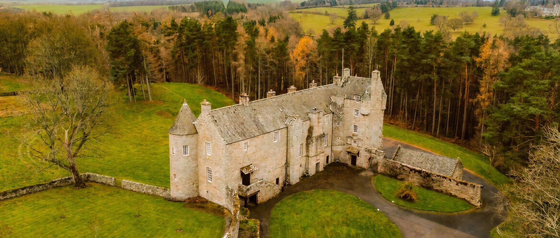 001 finnie castle scotland olivers travels desktop center