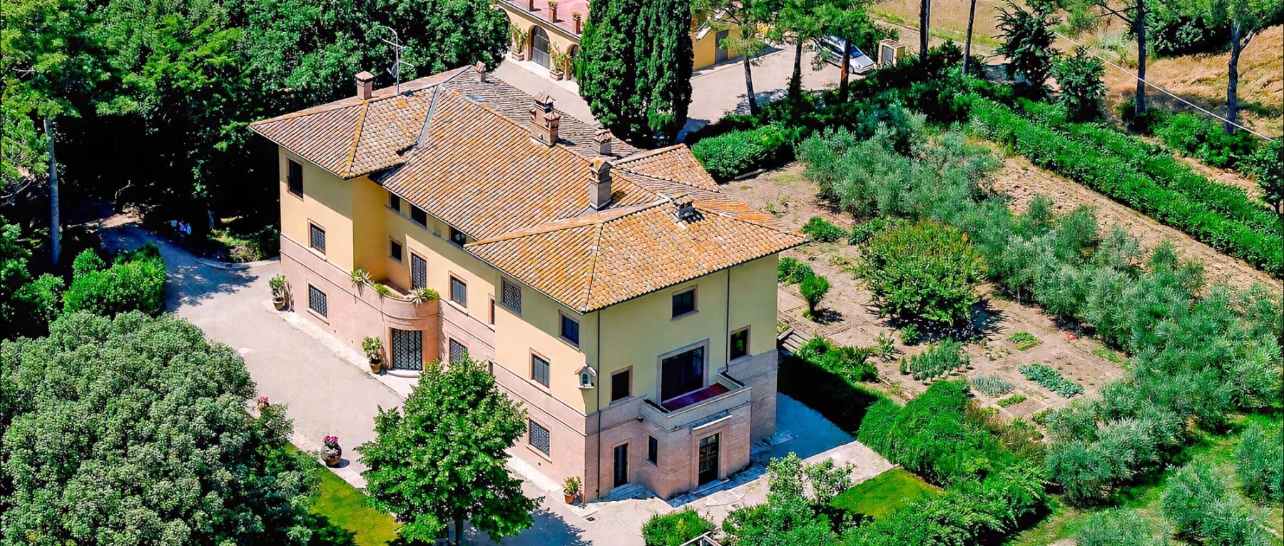 001 villa salone letterario central italy olivers travels desktop center