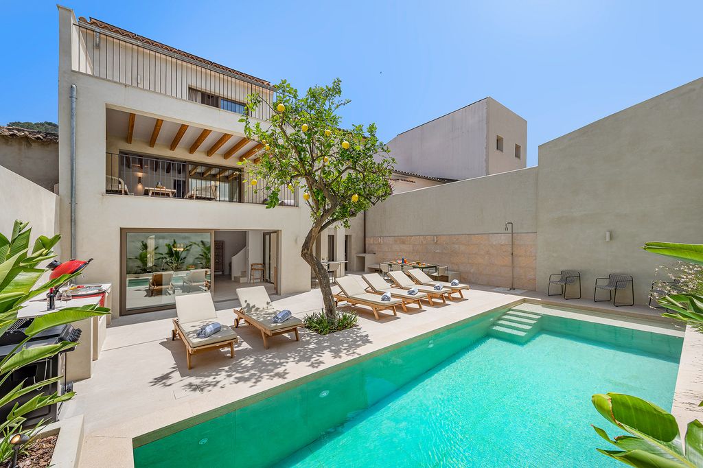 Casa Pollensa Mallorca Olivers Travels 23