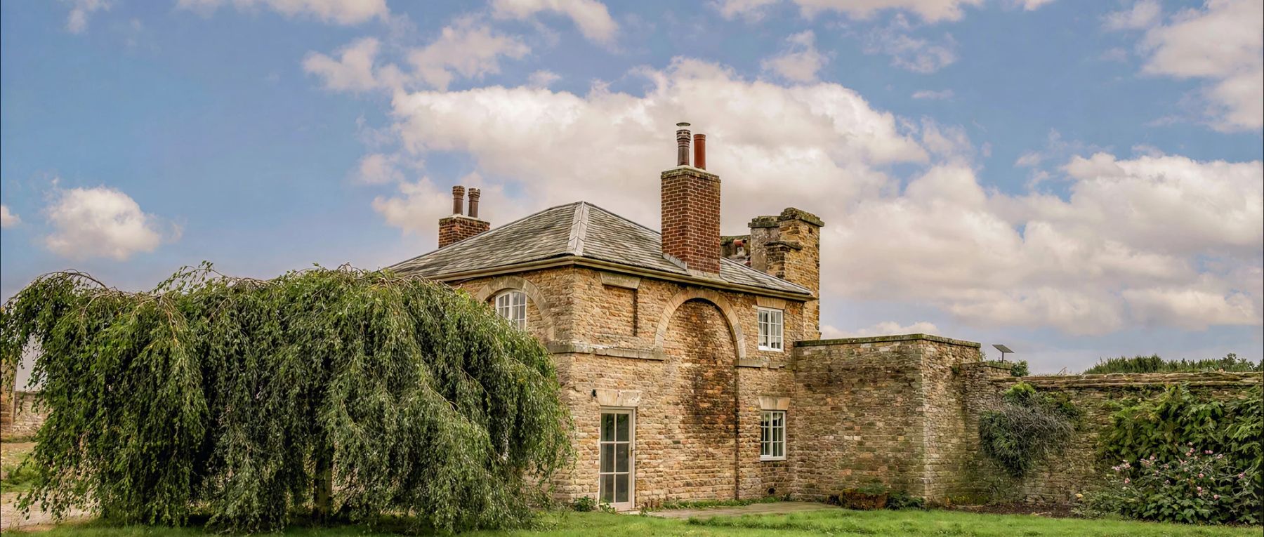 001 hinds house england olivers travels desktop center
