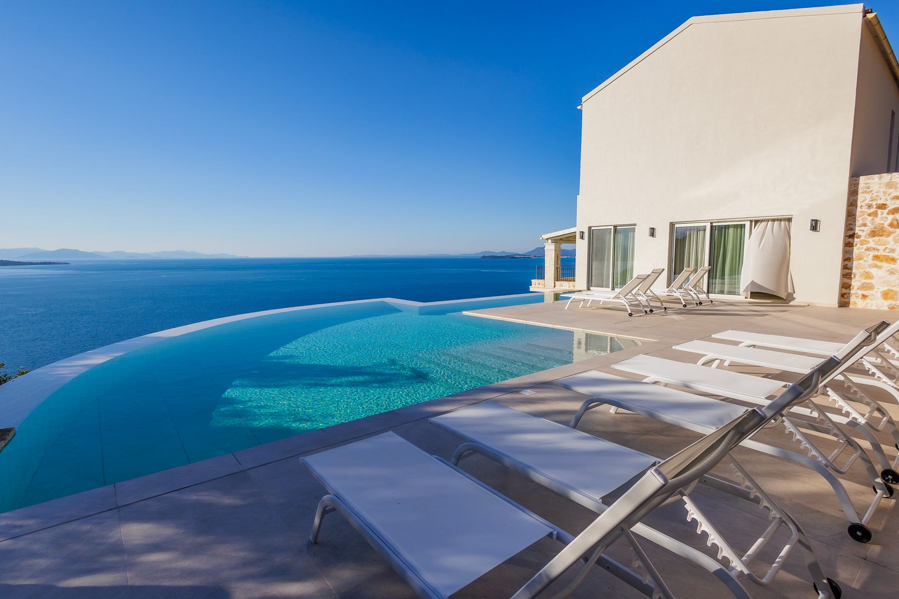 Hero Villa Azure Corfu OliversTravels 001
