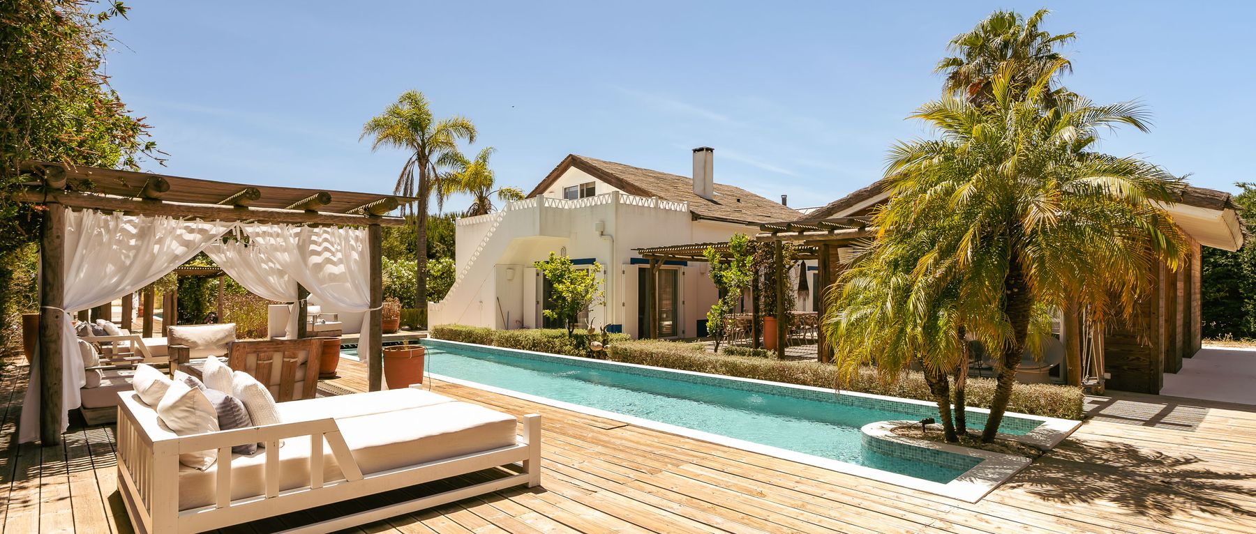 Hero Casa Abacete OliversTravels